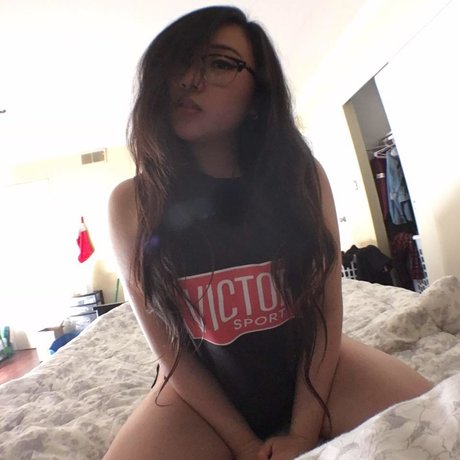 Naakte gelekte OnlyFans-foto van Hentai Waifu