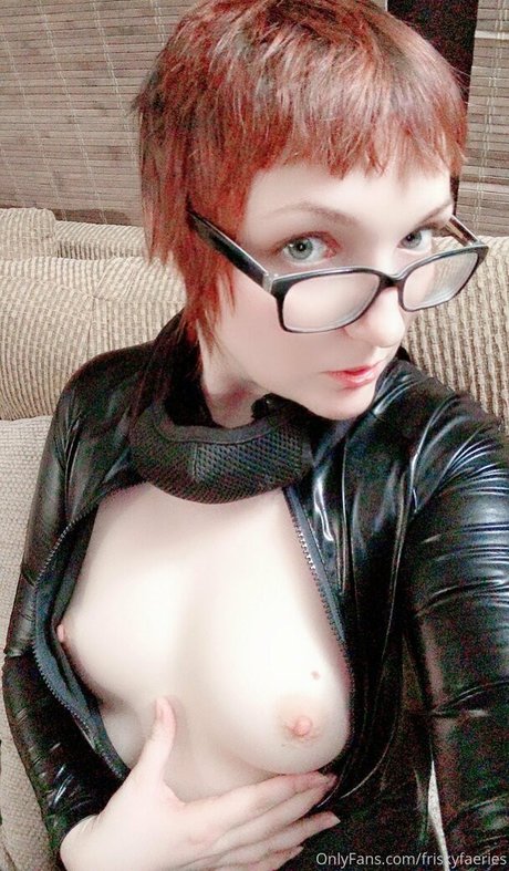Naakte gelekte OnlyFans-foto van Willow Wraithright
