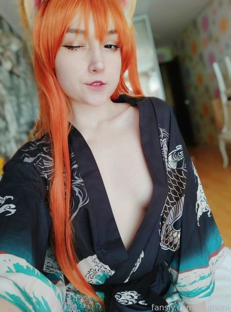 Naakte gelekte OnlyFans-foto van Tsumimi