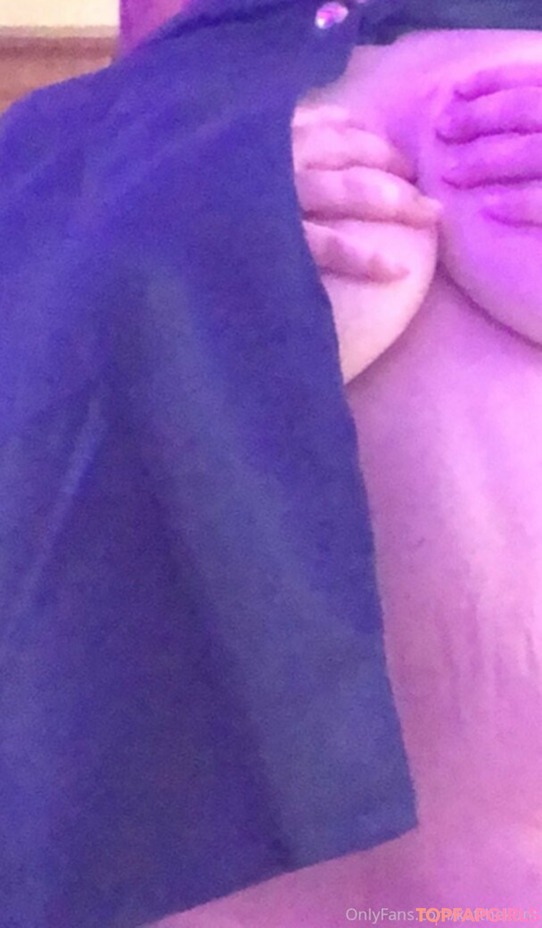 Naakte gelekte OnlyFans-foto van Katthekunt #1209