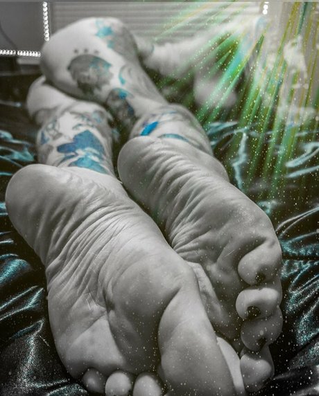 Naakte gelekte OnlyFans-foto van Jessica Darlin