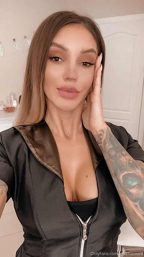 Naakte gelekte OnlyFans-foto van Kate Hazzard