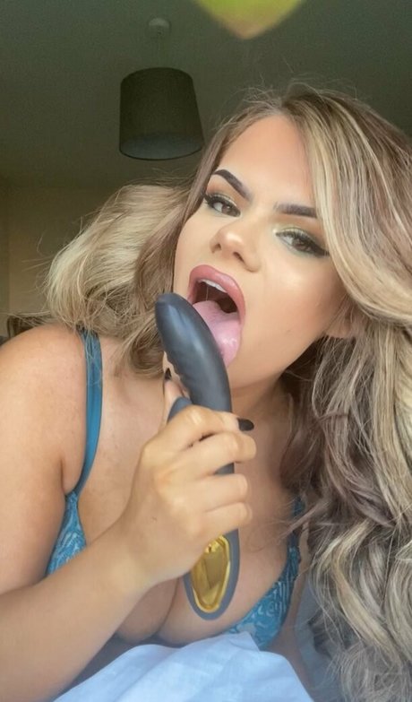 Naakte gelekte OnlyFans-foto van Tawneyjones