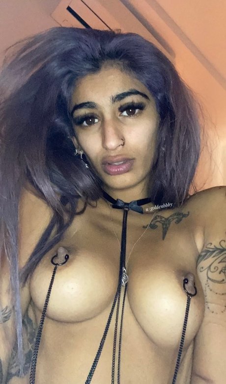 Naakte gelekte OnlyFans-foto van Sparklebabyx
