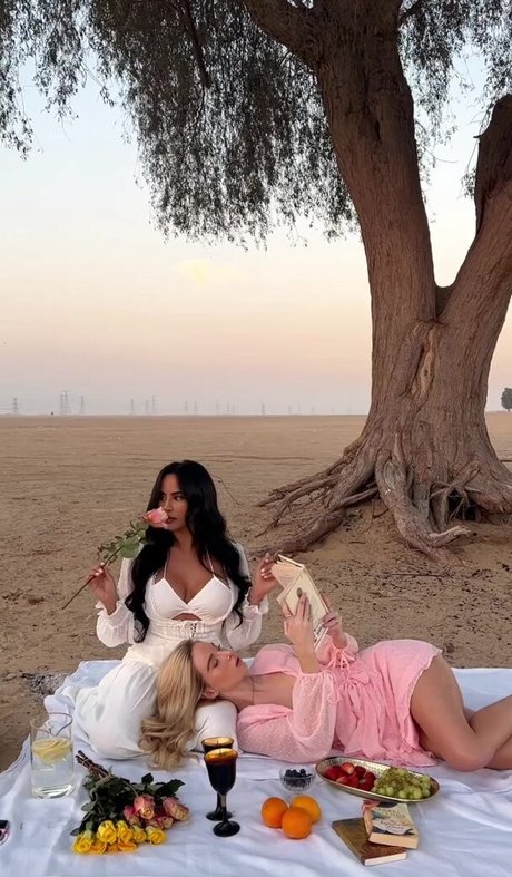 Naakte gelekte OnlyFans-foto van Antonia Freya Lidia