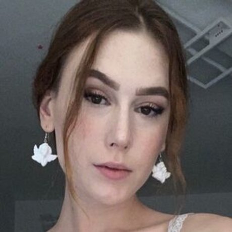 Naakte gelekte OnlyFans-foto van Nillanai