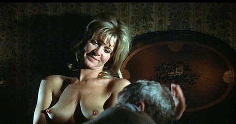 Naakte gelekte OnlyFans-foto van Melinda Dillon