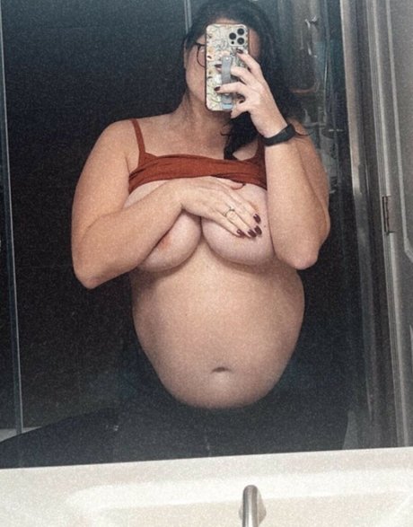 Naakte gelekte OnlyFans-foto van Paige Janette