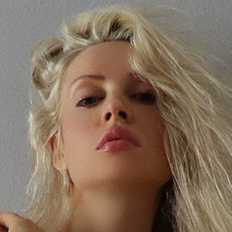 Naakte gelekte OnlyFans-foto van Natalia Sense