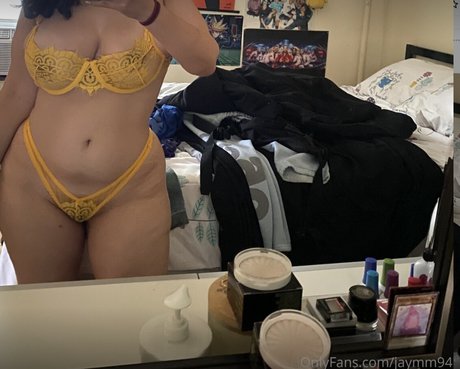 Naakte gelekte OnlyFans-foto van Jaybunni94