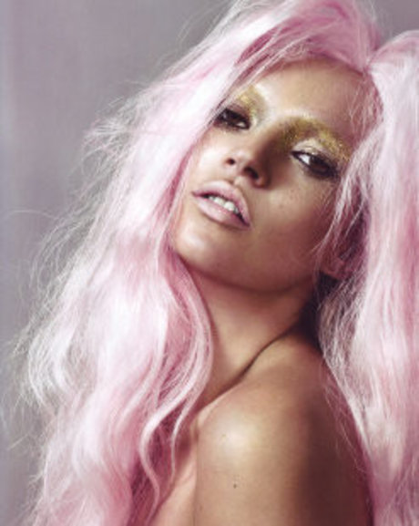 Naakte gelekte OnlyFans-foto van Kate Moss
