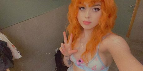 Naakte gelekte OnlyFans-foto van Mechew