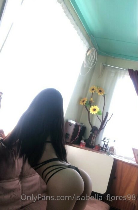 Naakte gelekte OnlyFans-foto van Floresisabella98