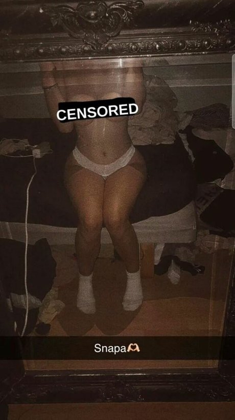 Naakte gelekte OnlyFans-foto van Patricia Larsson