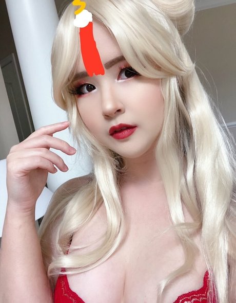 Naakte gelekte OnlyFans-foto van Heekyungx0