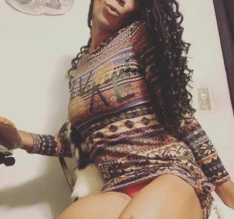 Naakte gelekte OnlyFans-foto van Capri Starr