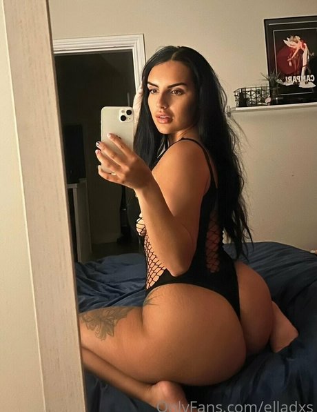 Naakte gelekte OnlyFans-foto van Elsdxs