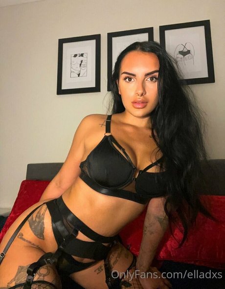 Naakte gelekte OnlyFans-foto van Elsdxs