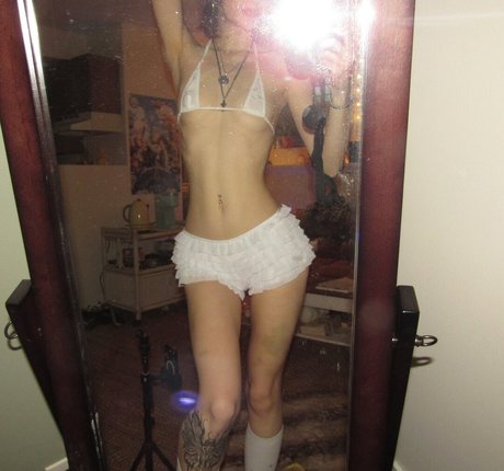 Naakte gelekte OnlyFans-foto van Bunnie
