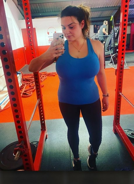 Naakte gelekte OnlyFans-foto van Charworksoutlife