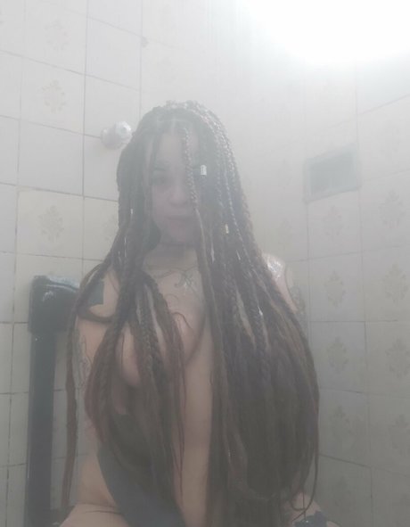 Naakte gelekte OnlyFans-foto van Yorhadark