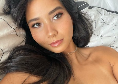 Naakte gelekte OnlyFans-foto van Angelinooor