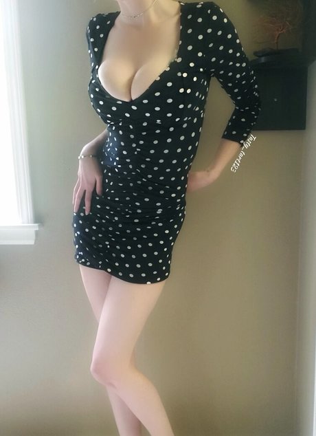 Naakte gelekte OnlyFans-foto van Tastytart123