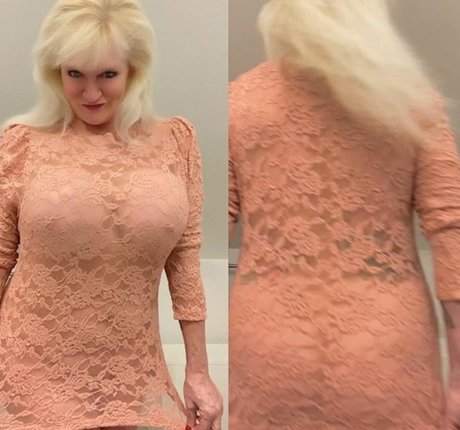 Naakte gelekte OnlyFans-foto van Sandie Lee