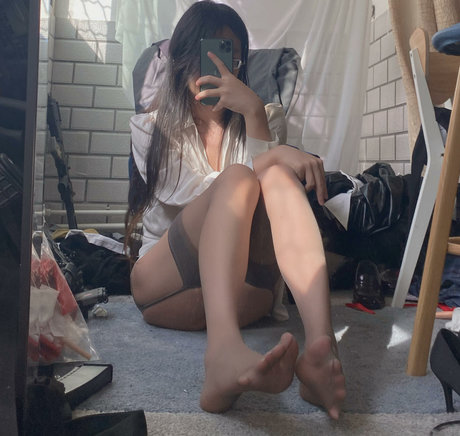 Naakte gelekte OnlyFans-foto van Brickzhuan