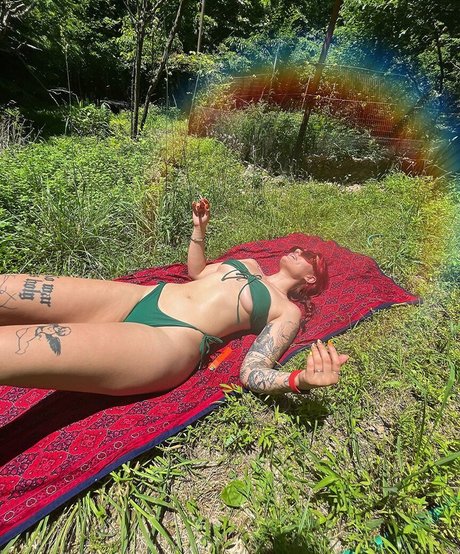 Naakte gelekte OnlyFans-foto van Thebeagees