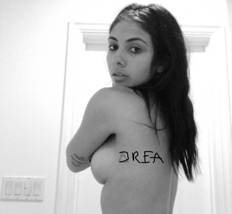 Naakte gelekte OnlyFans-foto van Dogluver007