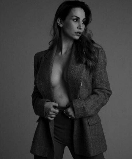 Naakte gelekte OnlyFans-foto van Sila Sahin