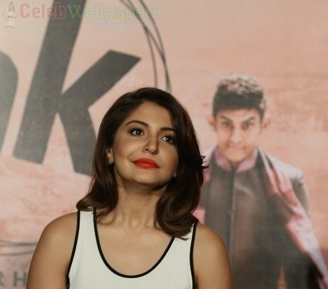 Naakte gelekte OnlyFans-foto van Anushka Sharma