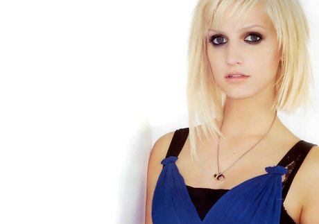Naakte gelekte OnlyFans-foto van Ashlee Nicole Simpson