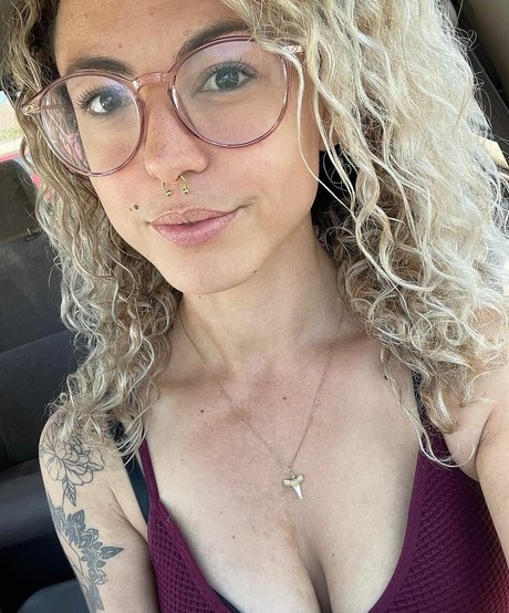 Naakte gelekte OnlyFans-foto van Jazzie Taylor