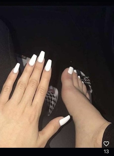 Naakte gelekte OnlyFans-foto van Zarapaname