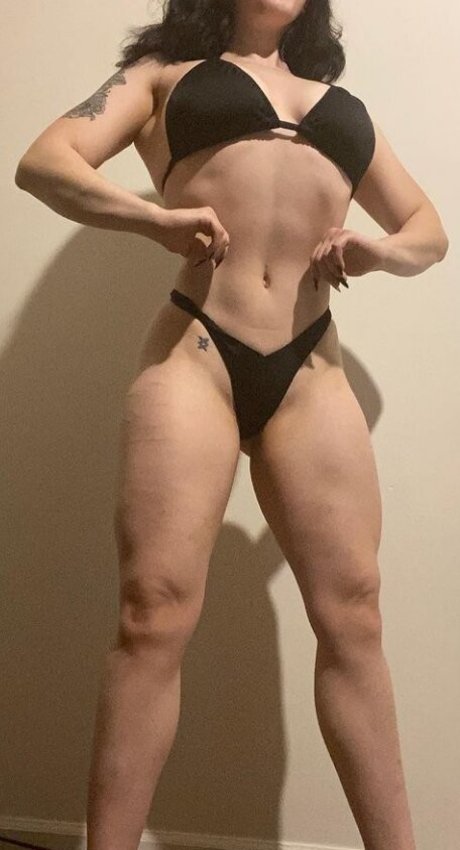 Naakte gelekte OnlyFans-foto van Amber The Valkyrie