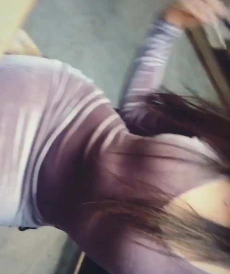 Naakte gelekte OnlyFans-foto van Misshannahb