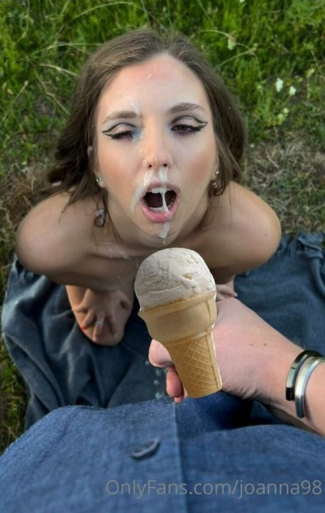Naakte gelekte OnlyFans-foto van Joanna98
