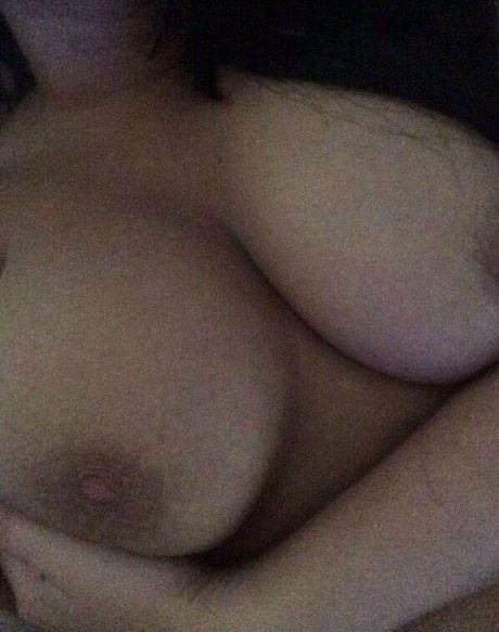 Naakte gelekte OnlyFans-foto van Ohkatte