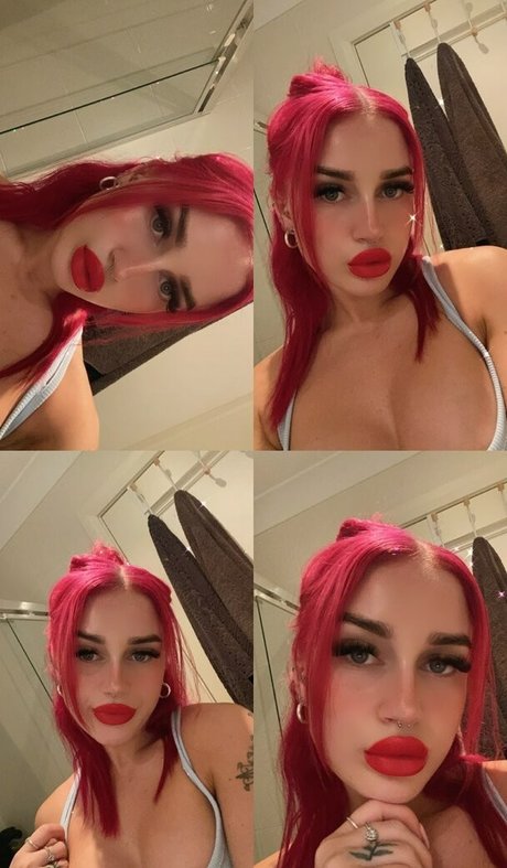 Naakte gelekte OnlyFans-foto van Skye Rochelle Williams