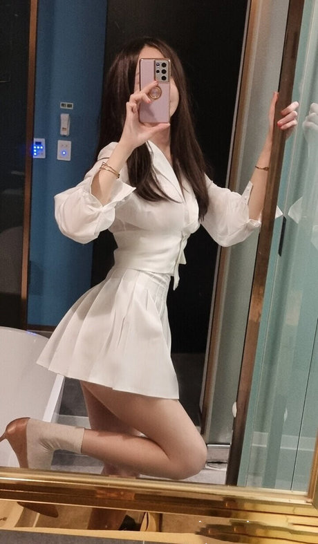 Naakte gelekte OnlyFans-foto van Seoyeojin13