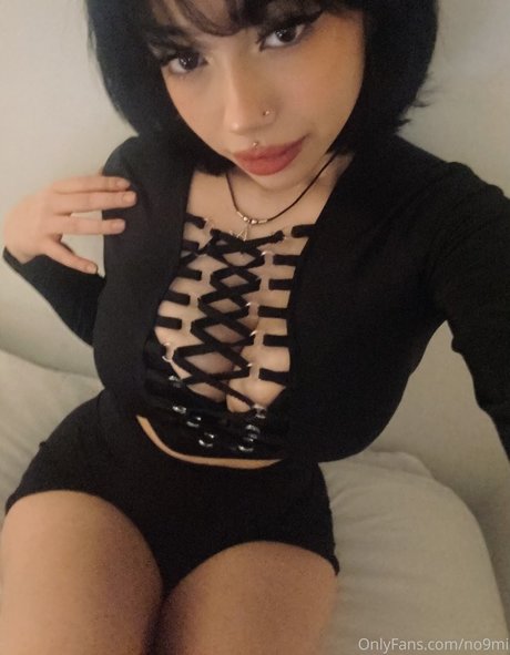 Naakte gelekte OnlyFans-foto van No9mi