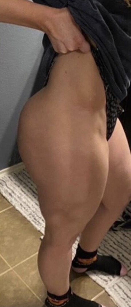 Naakte gelekte OnlyFans-foto van Ashleelyn