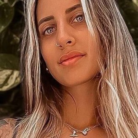 Naakte gelekte OnlyFans-foto van Julieta Gandulfo