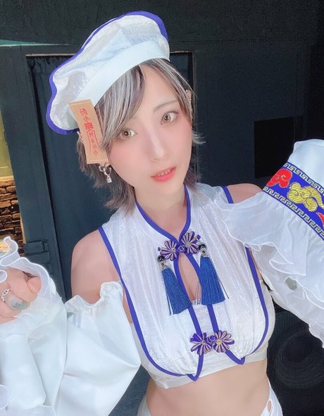 Naakte gelekte OnlyFans-foto van Tsunko