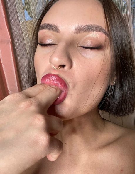Naakte gelekte OnlyFans-foto van Oliviareece