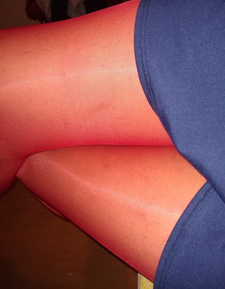 Naakte gelekte OnlyFans-foto van Mariam Ariday