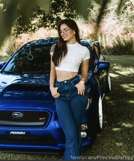 Naakte gelekte OnlyFans-foto van Princessdarbyy