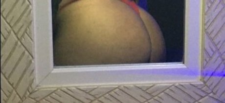 Naakte gelekte OnlyFans-foto van Llouiexx